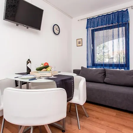 公寓 Family-friendly With Swimming Pool Silo, Krk - 18677 *