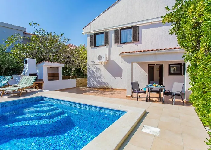 公寓 Family-friendly With Swimming Pool Silo, Krk - 18677